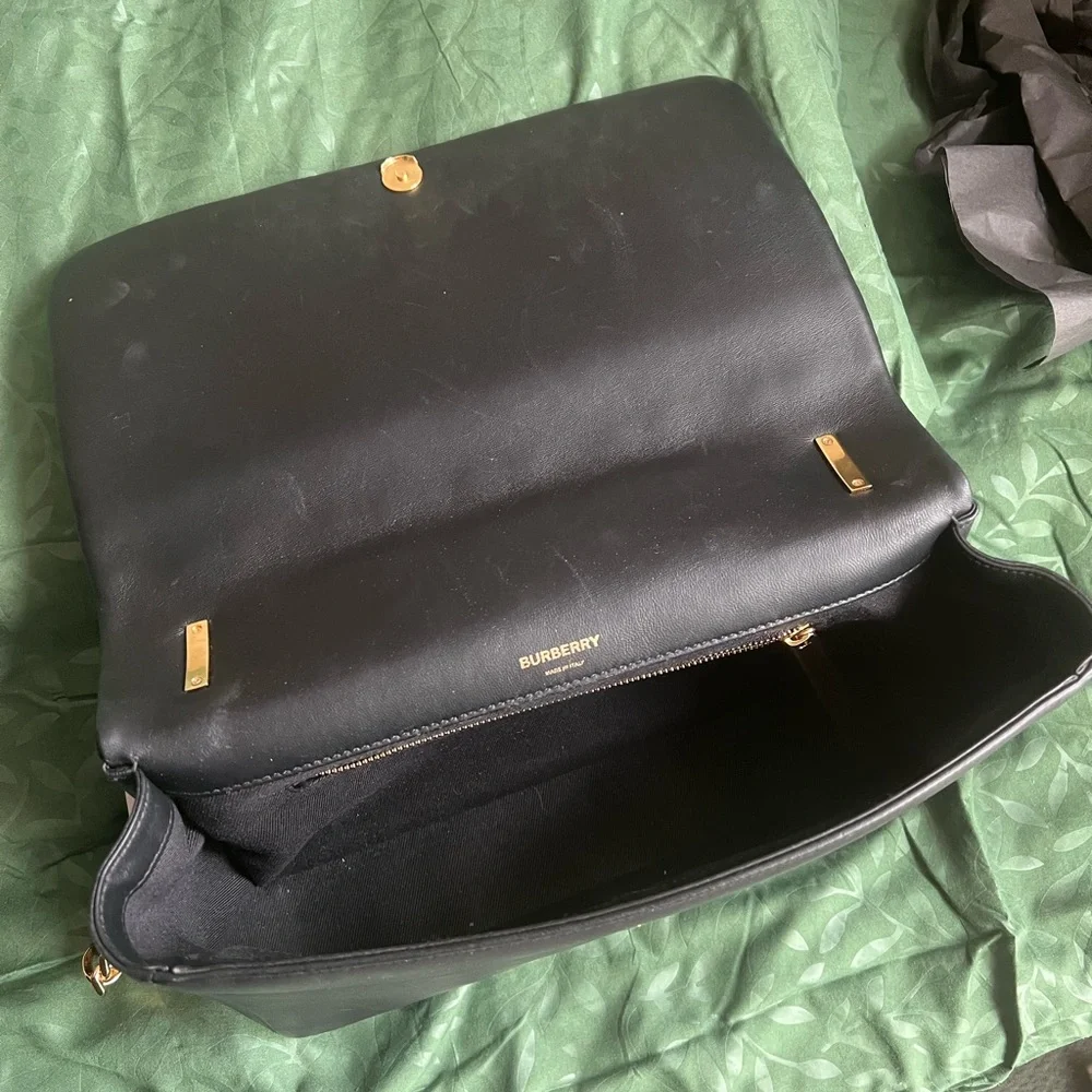 BURBERRY Lola TB Quilted Shoulder Bag US Medium see the measurements